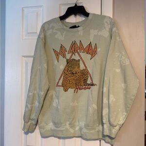Y2K Def Leppard Animal Bleached Graphic Sweatshirt